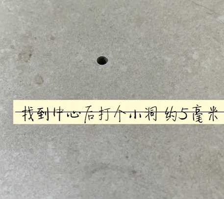 陕西瓷砖空鼓维修公司专业解答在瓷砖铺贴过程中，如果砂料搅拌不均匀，将会带来以下问题